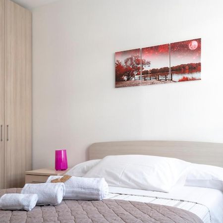 A 2 Passi Da Alba With 6 Beds Apartment Rodello Luaran gambar