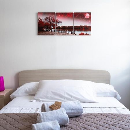A 2 Passi Da Alba With 6 Beds Apartment Rodello Luaran gambar