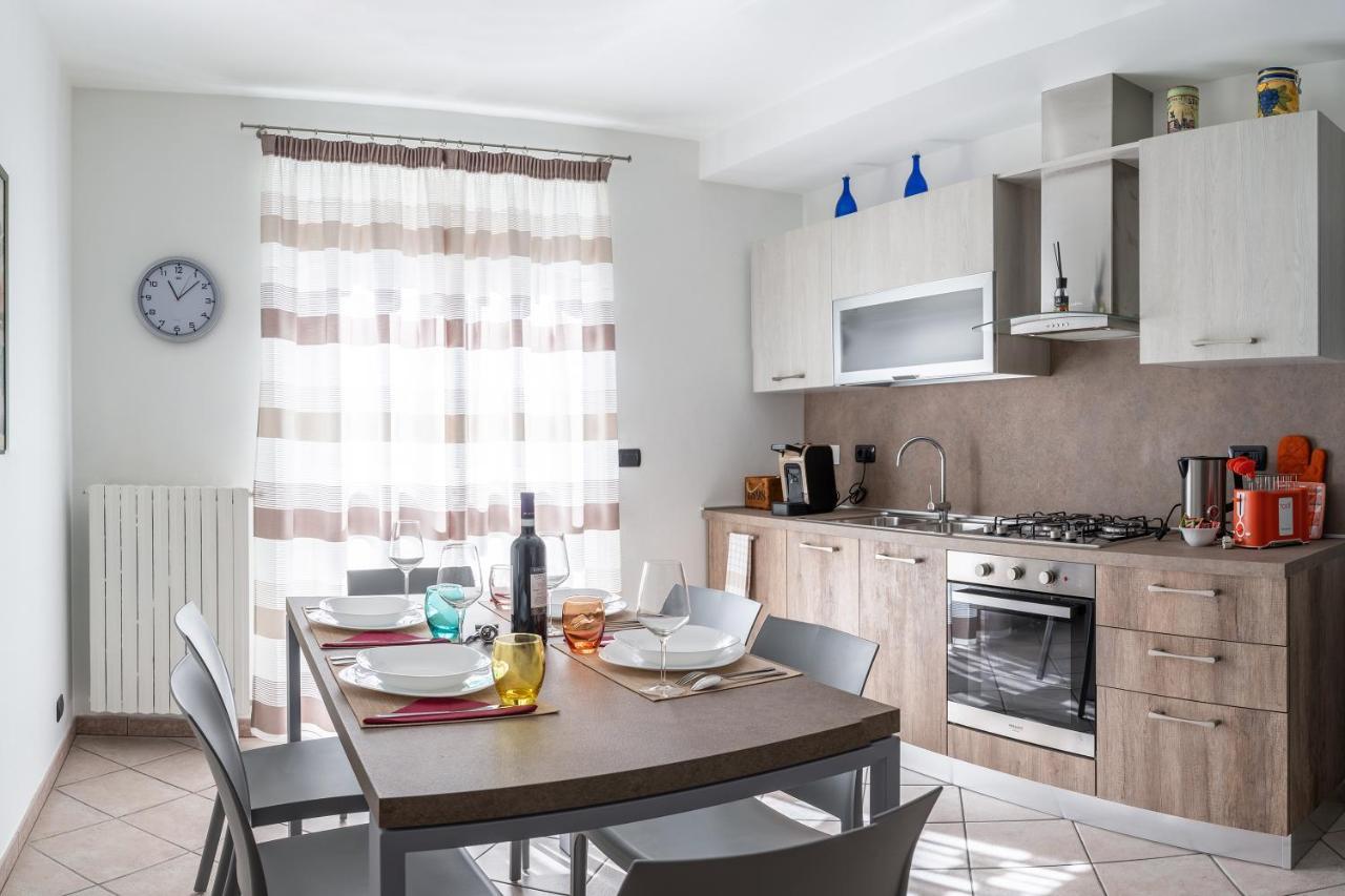 A 2 Passi Da Alba With 6 Beds Apartment Rodello Luaran gambar