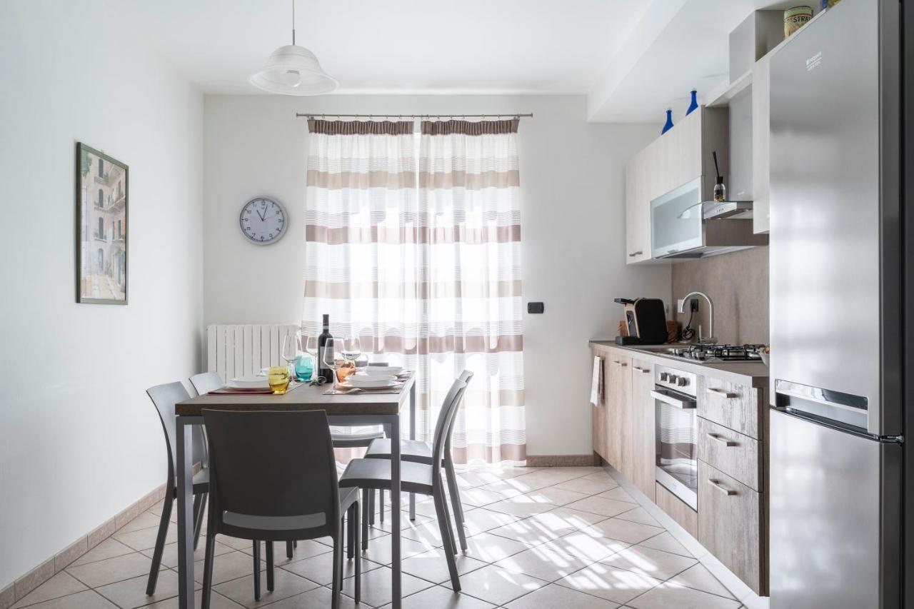 A 2 Passi Da Alba With 6 Beds Apartment Rodello Luaran gambar